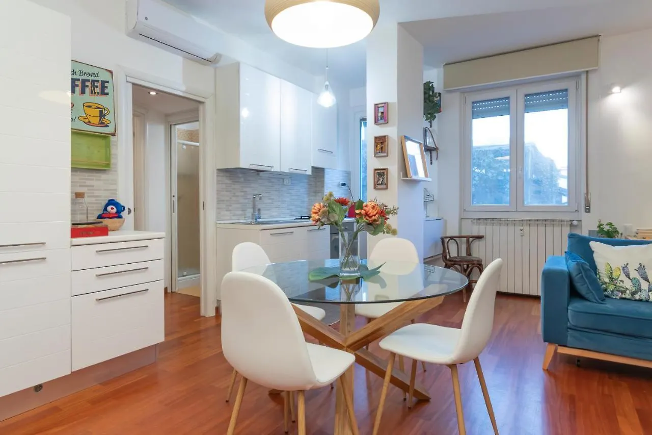 I Host Apartment - Cermenate 9 Milan Italy