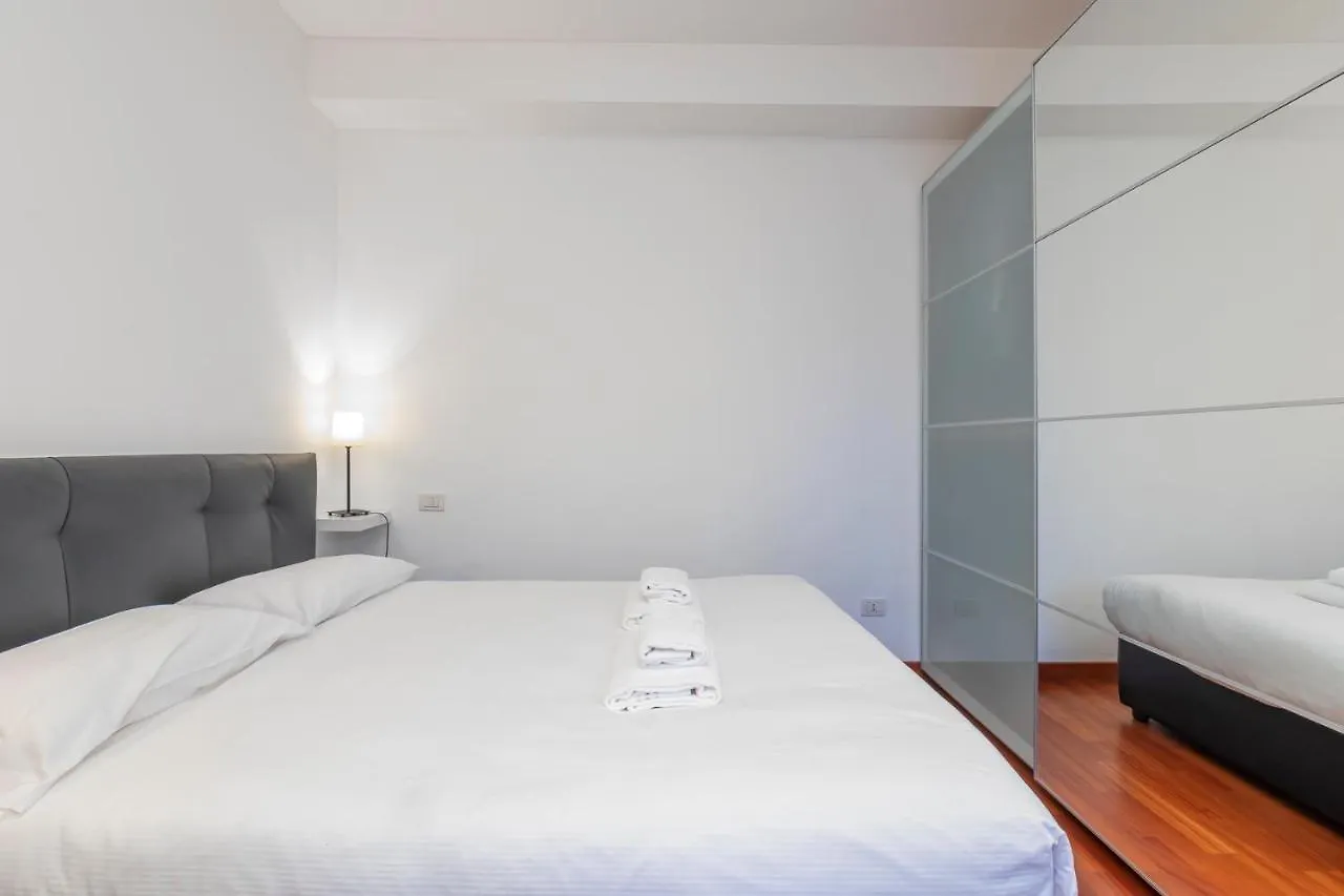 I Host Apartment - Cermenate 9 Milan