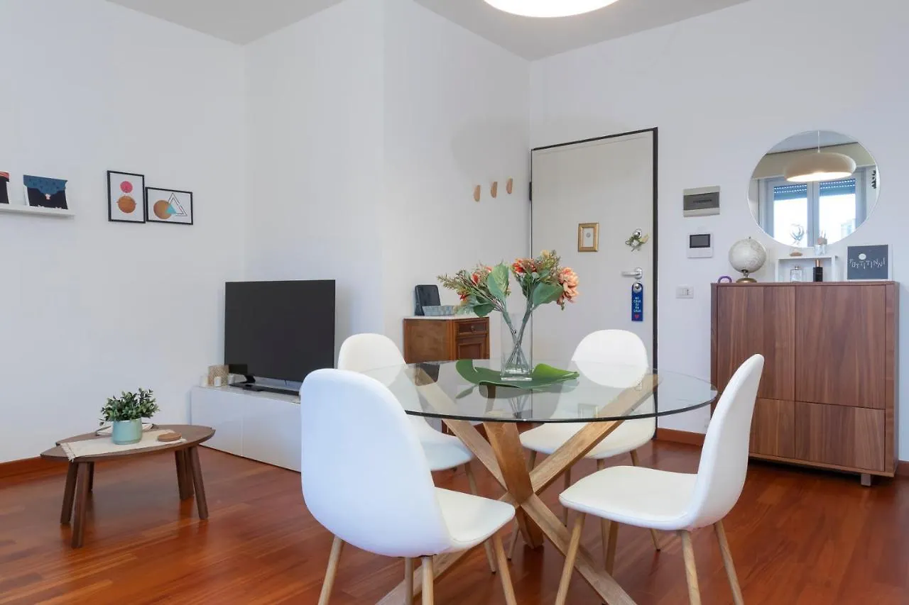 I Host Apartment - Cermenate 9 Milan 0*,
