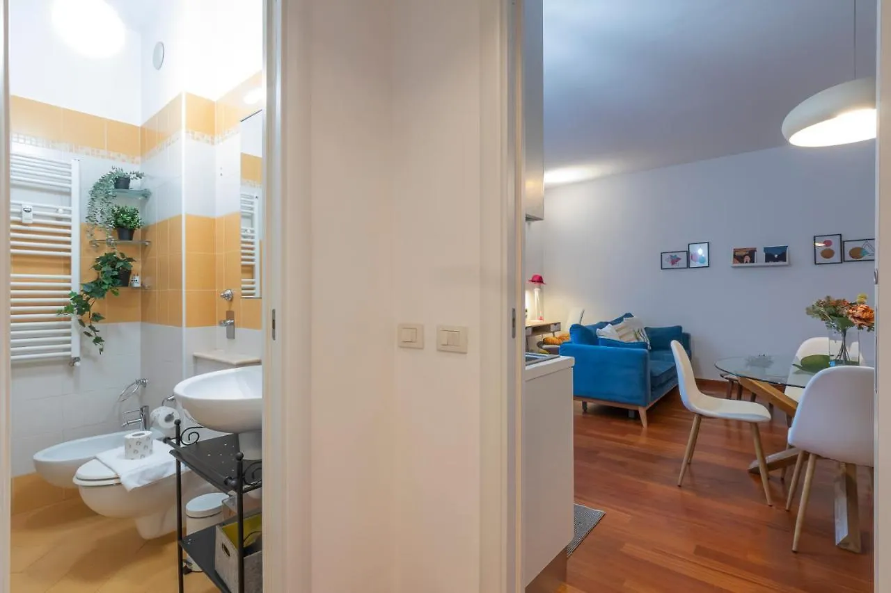 I Host Apartment - Cermenate 9 Milan 0*,  Italy